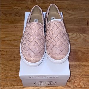 Steve Madden Blush slip on sneakers Excellent cond